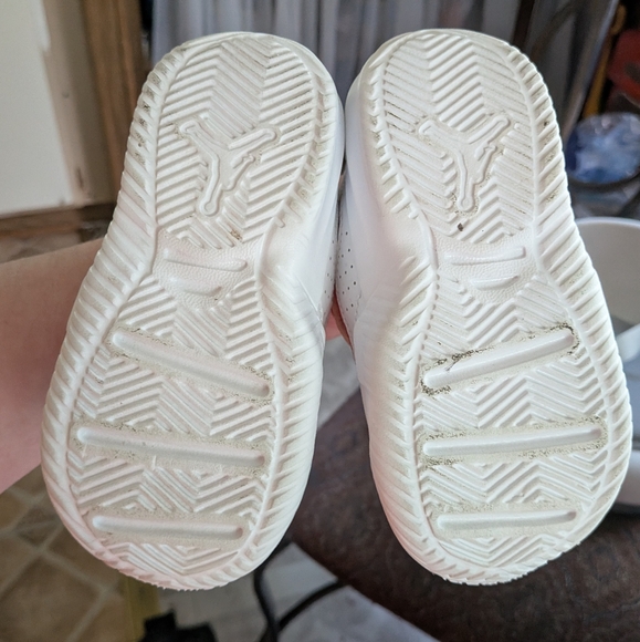 Shoes - Picture 14 of 14